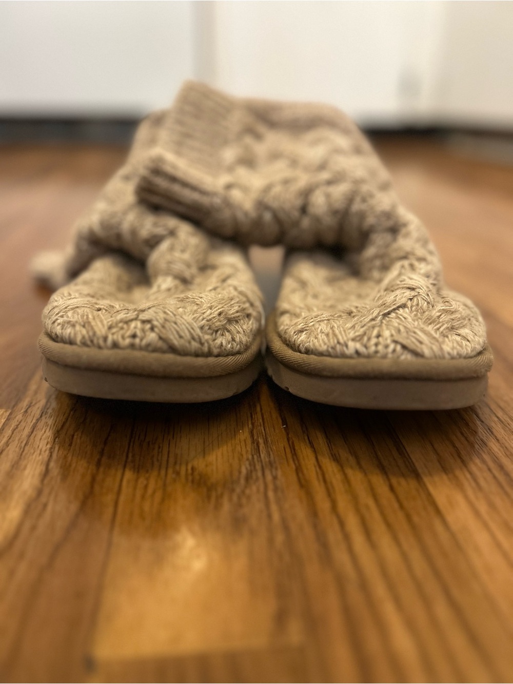 UGG Isla Cable Knit Boots Bow Cozy Oatmeal - Picture 11 of 12